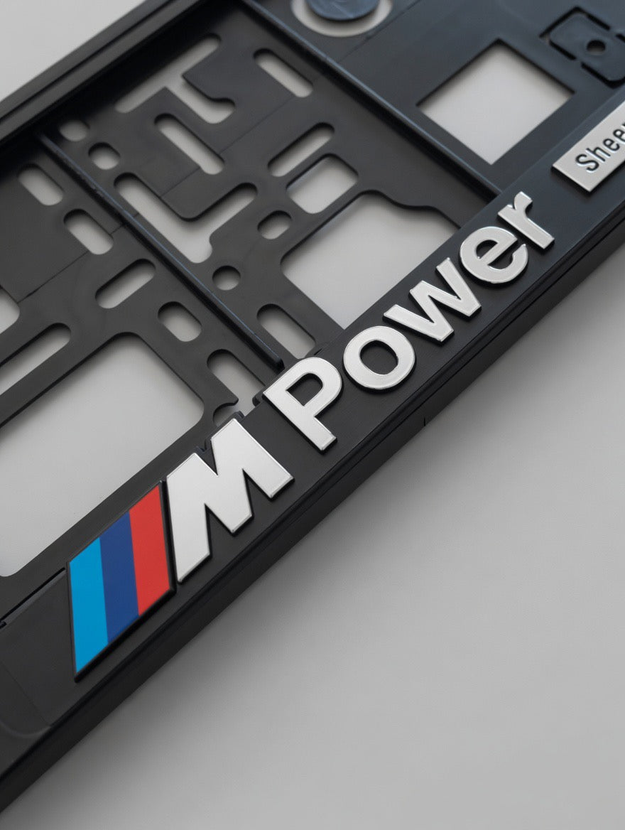 Portamatrículas BMW M Motorsport | Serie 1, 3, 5, X3, X5 | Logo M a Color y Letras 3D Cromadas