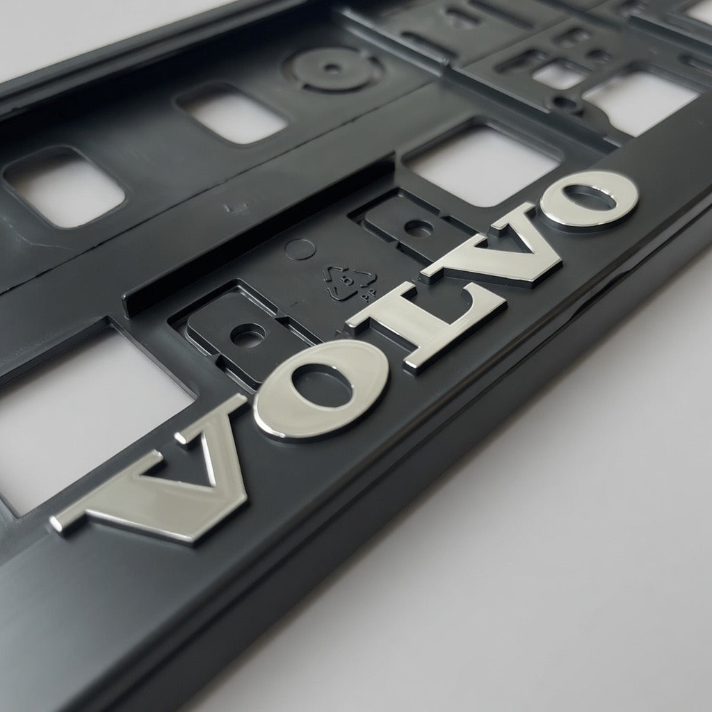 Portamatrículas Volvo | XC40, XC60, XC90, S60, V60 | Logo y Letras 3D Cromadas