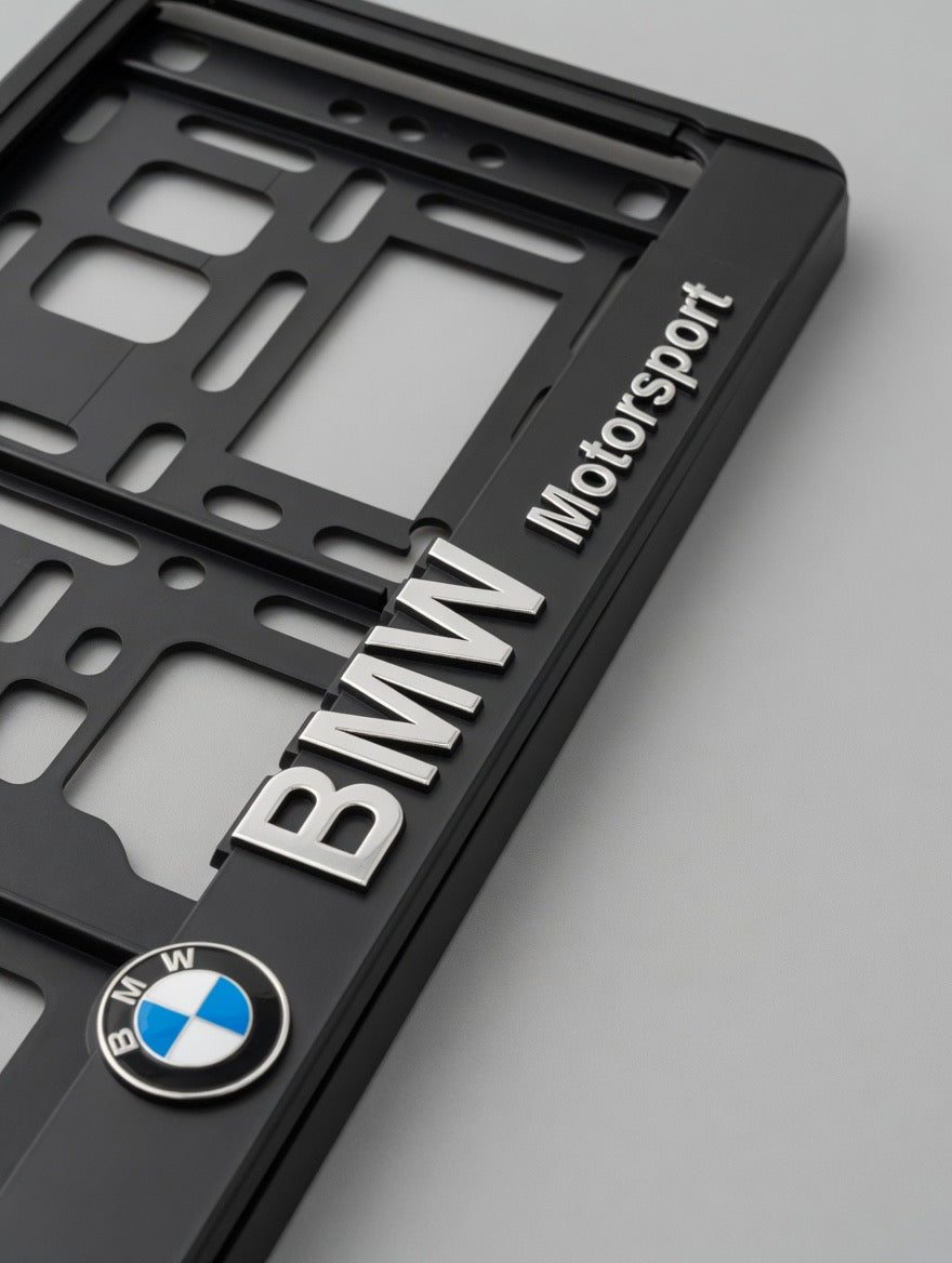 Portamatrículas BMW M Motorsport | Serie 1, 3, 5, X3, X5 | Logo M a Color y Letras 3D Cromadas